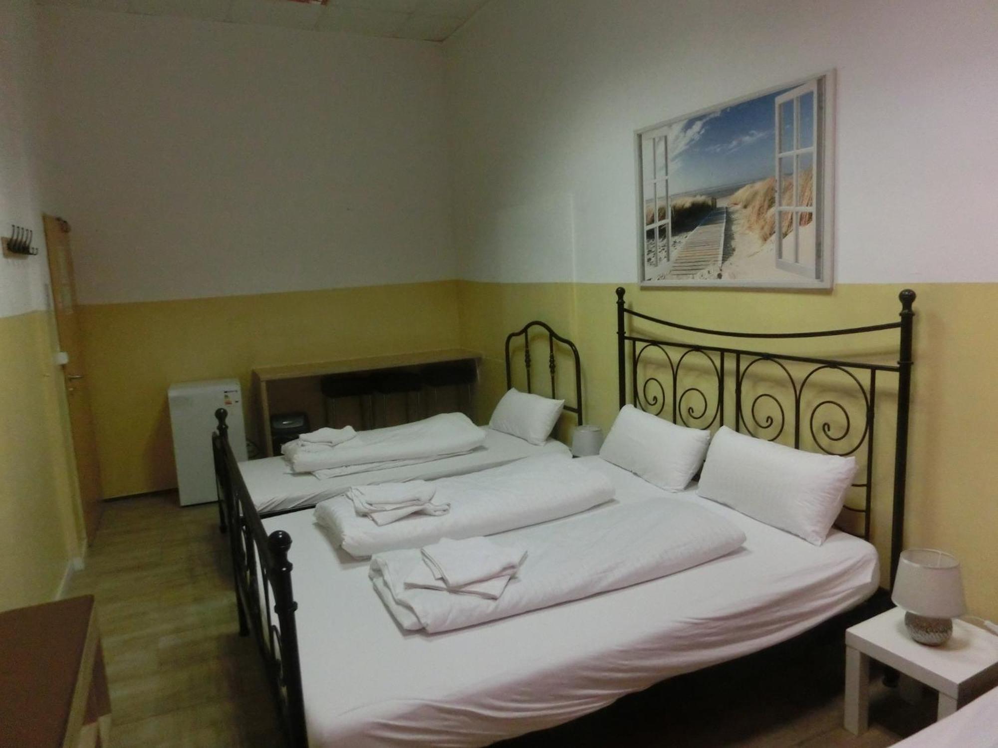 Pension Stadtpark Хамбург Екстериор снимка